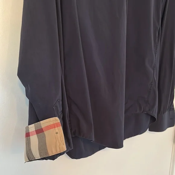 Burberry button up shirt. - Picture 5 of 6